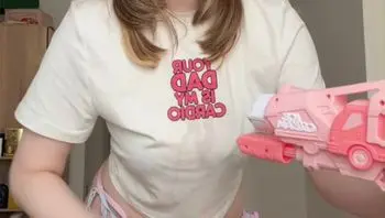 Cute 女孩 Shyblanche vs 水枪挑战！真正的性高潮和强烈的手淫。Sexdater挑战-shyblanche