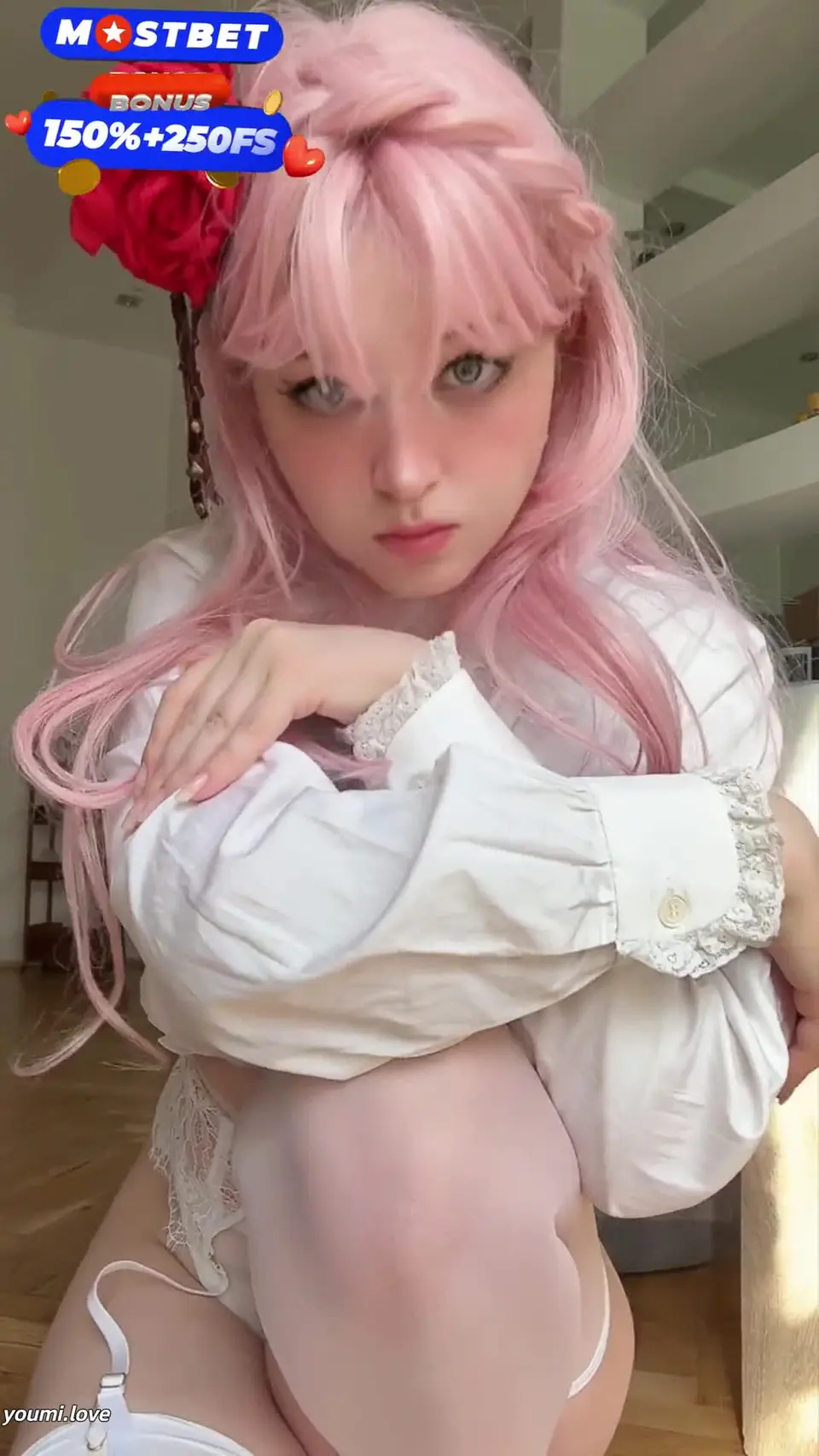 挑战不射精。如果你射在我粉嫩的小穴里，你就输了😭丰满美女的Cosplay-shyblanche