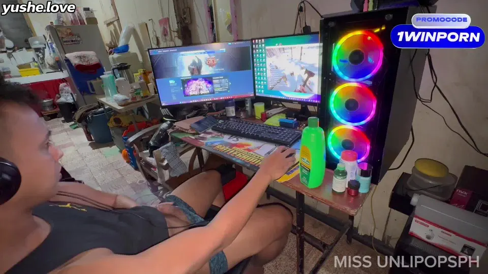 菲律宾继妹在我玩游戏时吮吸和吞下精液！-miss unlipopsph