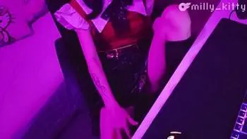 POV：你的在线女朋友刚刚给你发了一个调皮的视频 |有需要的女孩过量服用-milly kitty