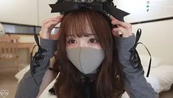 可爱苗条的日本偶像换上女仆装 | SFW-risajp